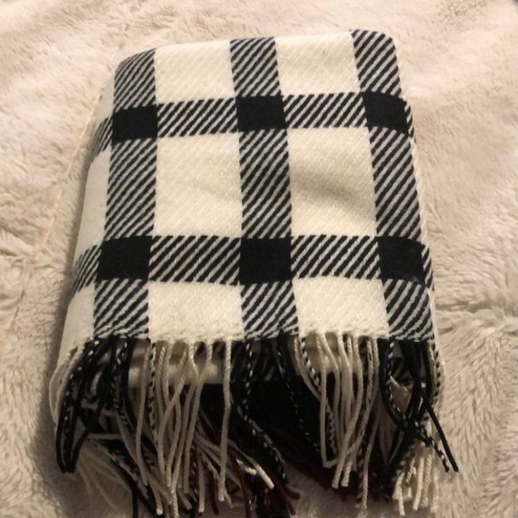 LOVE & LORE SUPERSOFT SCARF IVORY/BERRY TARA PLAID - Picture 6 of 9